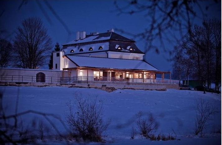 Resort Lisensky Dvur Sněžné Dış mekan fotoğraf